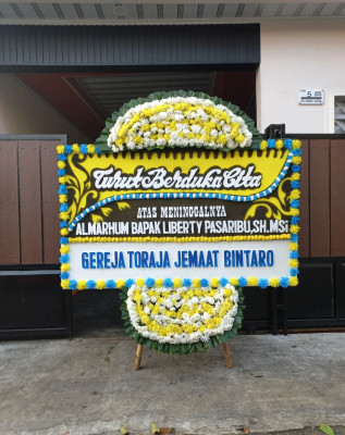 Papan Bunga Duka di Kedunglumbu